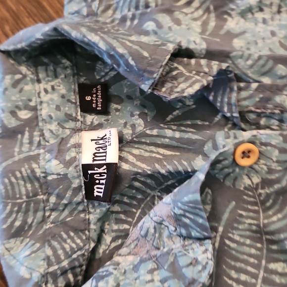 Lot 2 Boys Size 6/Small Button Downs - Picture 2 of 6